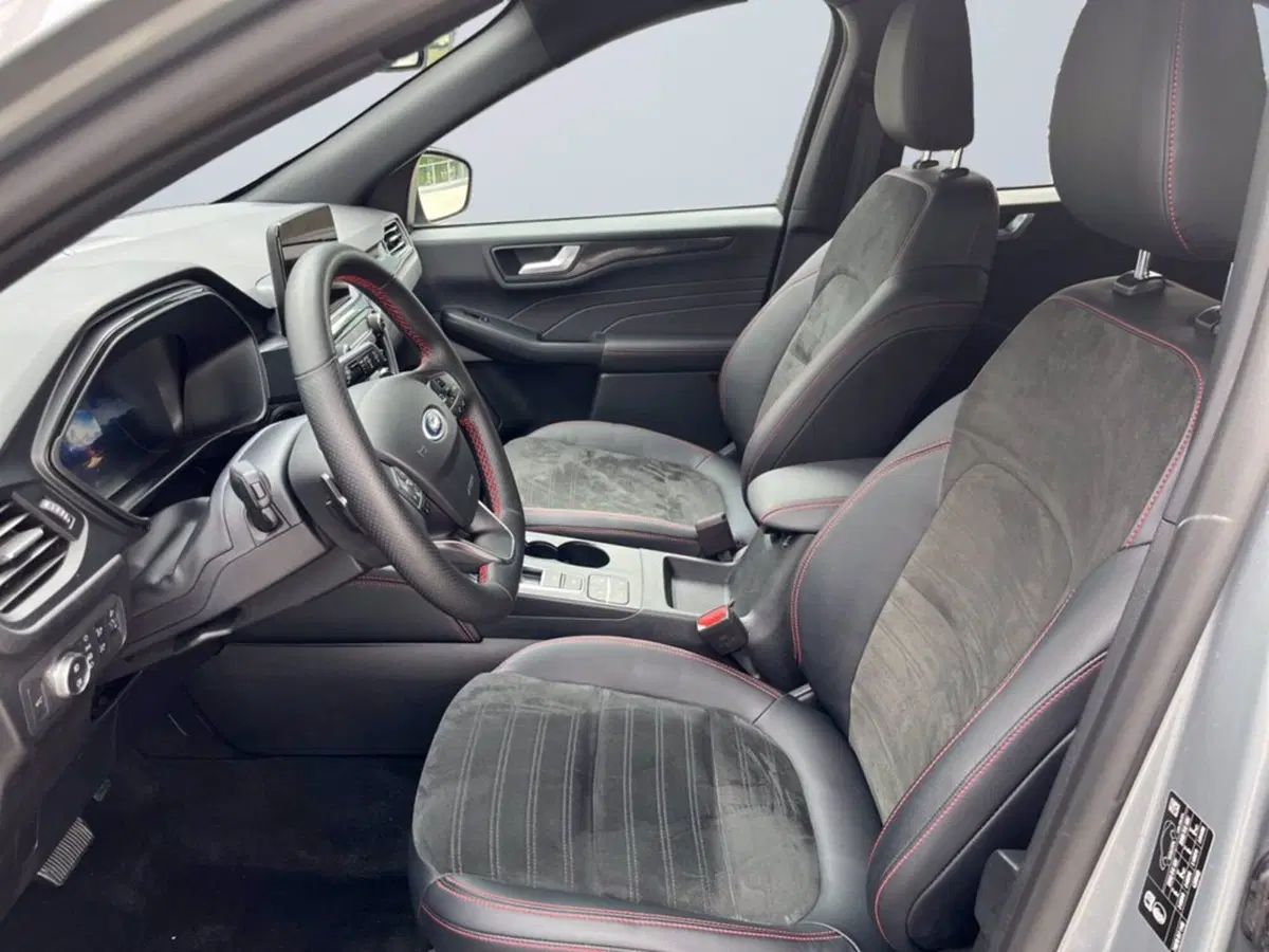 Ford Kuga usata a Milano (11)