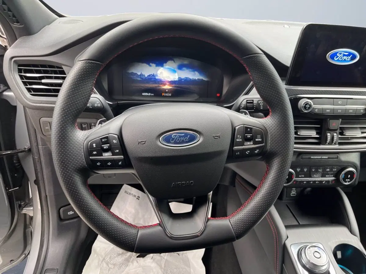 Ford Kuga usata a Milano (14)