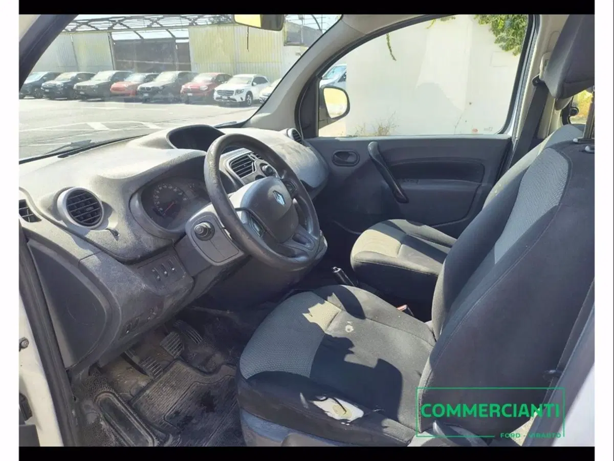 Renault Kangoo usata a Catania (12)