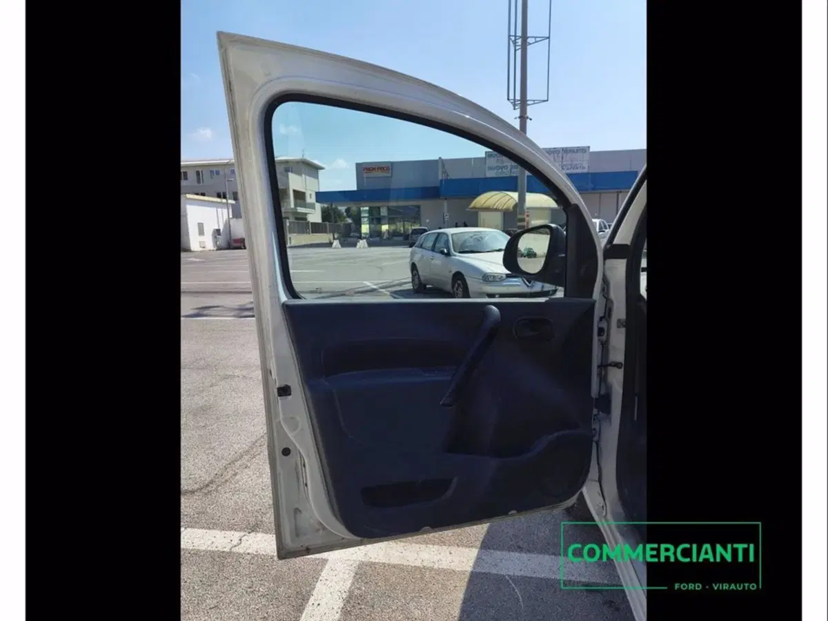 Renault Kangoo usata a Catania (13)