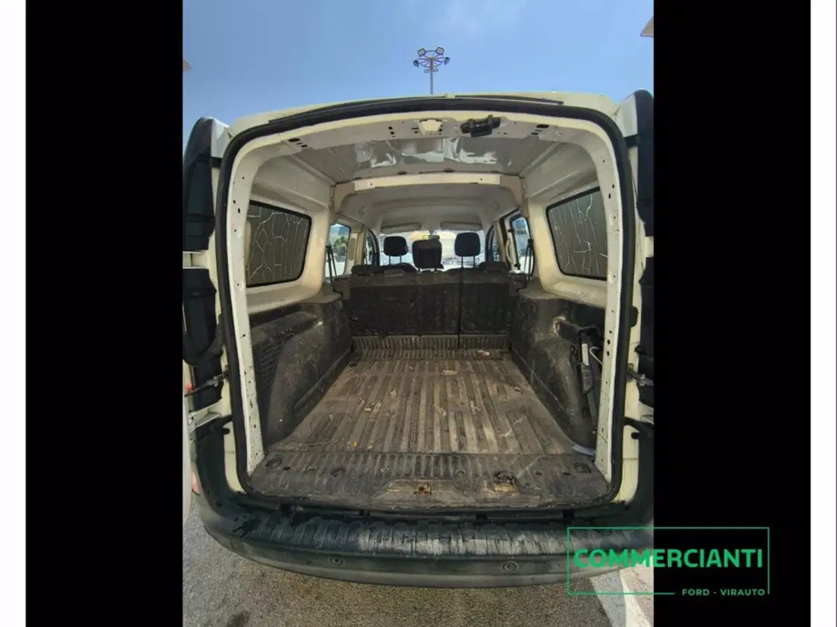 Renault Kangoo usata a Catania (20)
