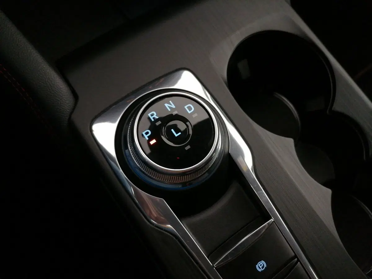 Ford Kuga usata a Roma (14)