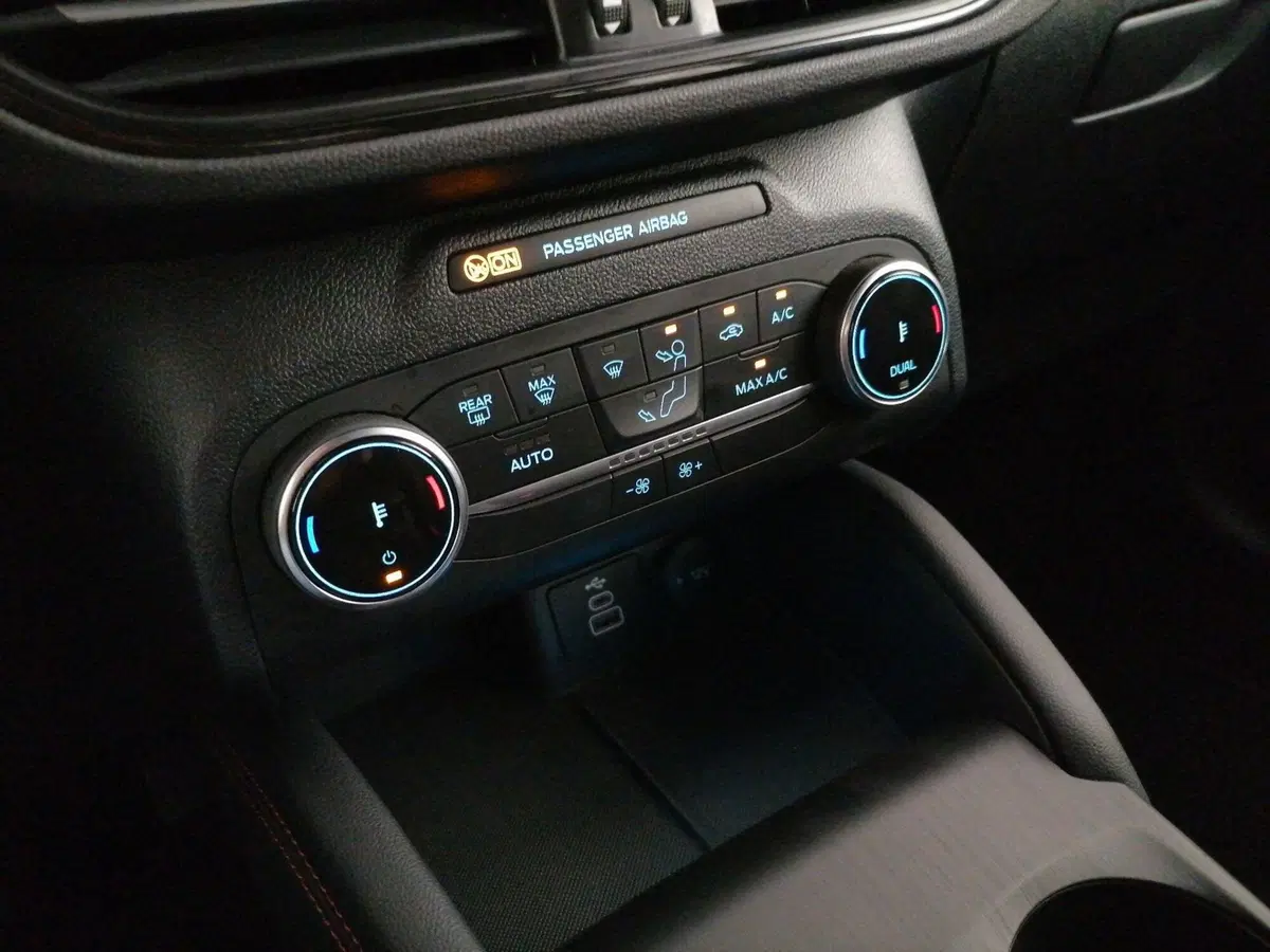 Ford Kuga usata a Roma (15)
