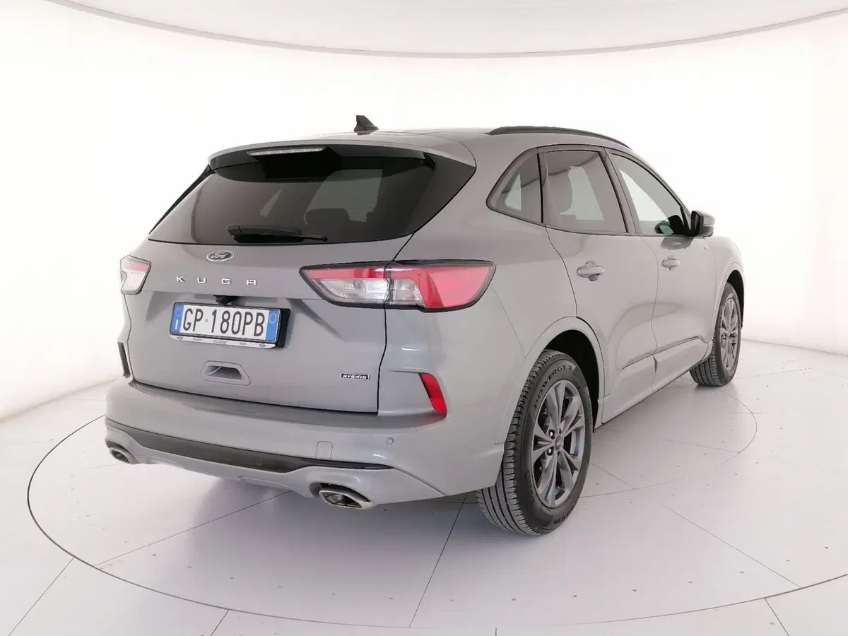 Ford Kuga usata a Roma (2)