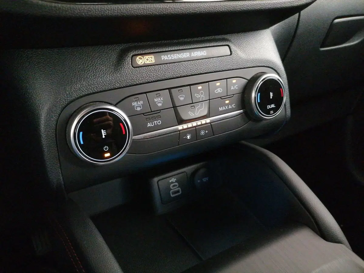 Ford Kuga usata a Roma (14)