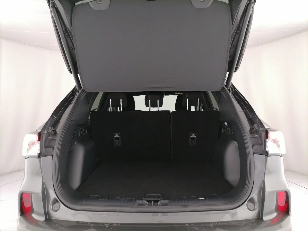 Ford Kuga usata a Roma (10)