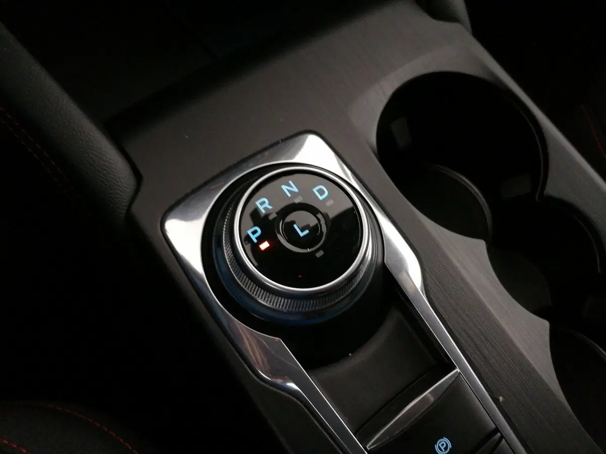 Ford Kuga usata a Roma (14)