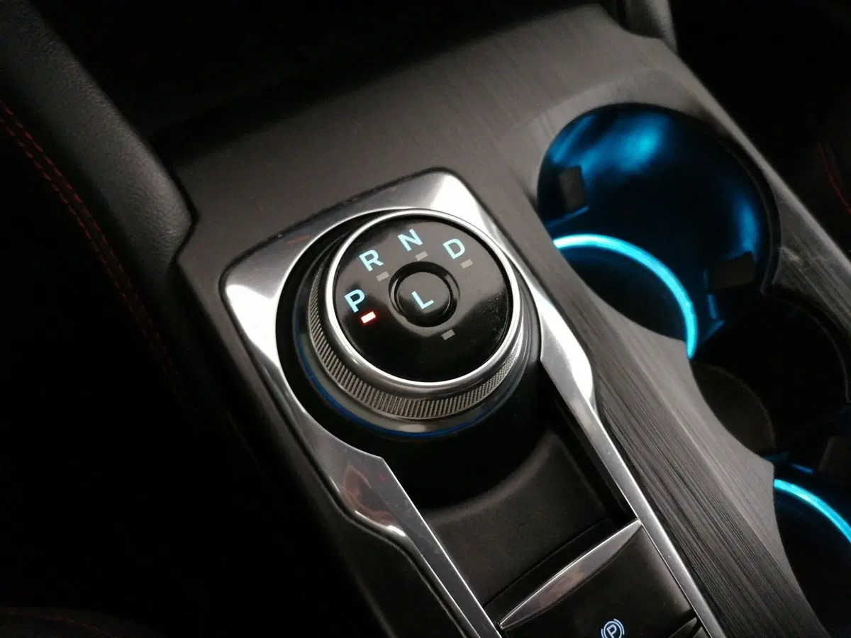Ford Kuga usata a Roma (13)