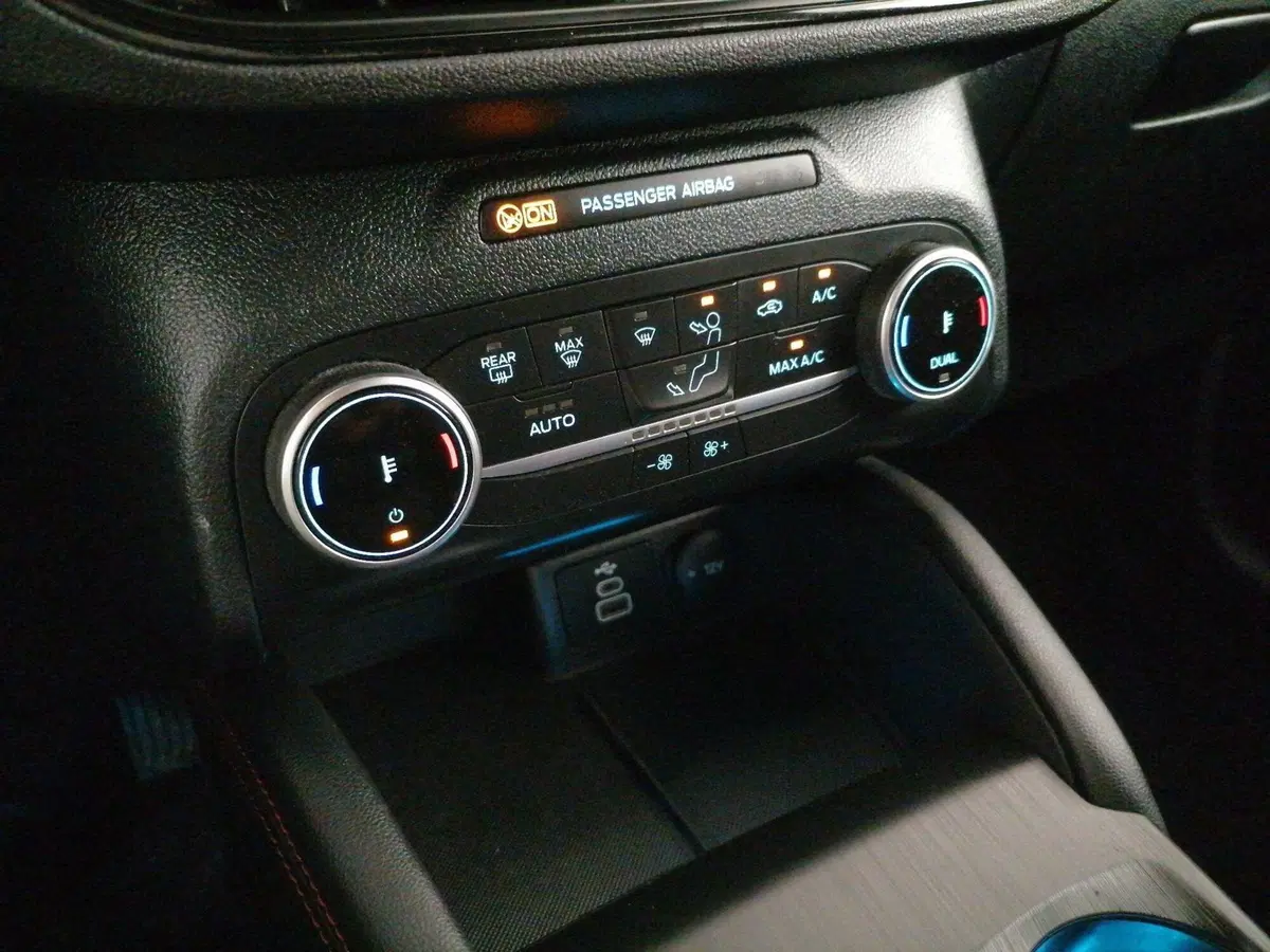 Ford Kuga usata a Roma (14)