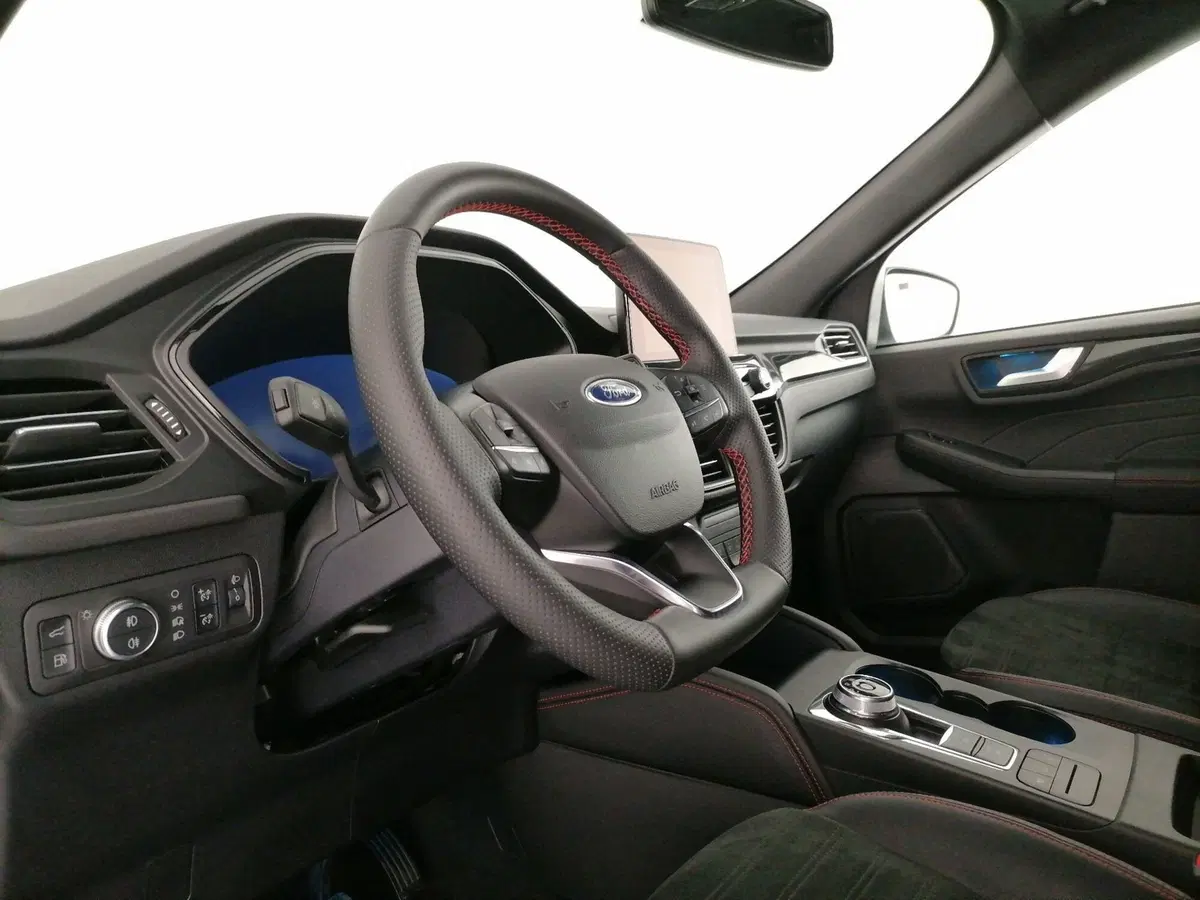 Ford Kuga usata a Roma (12)