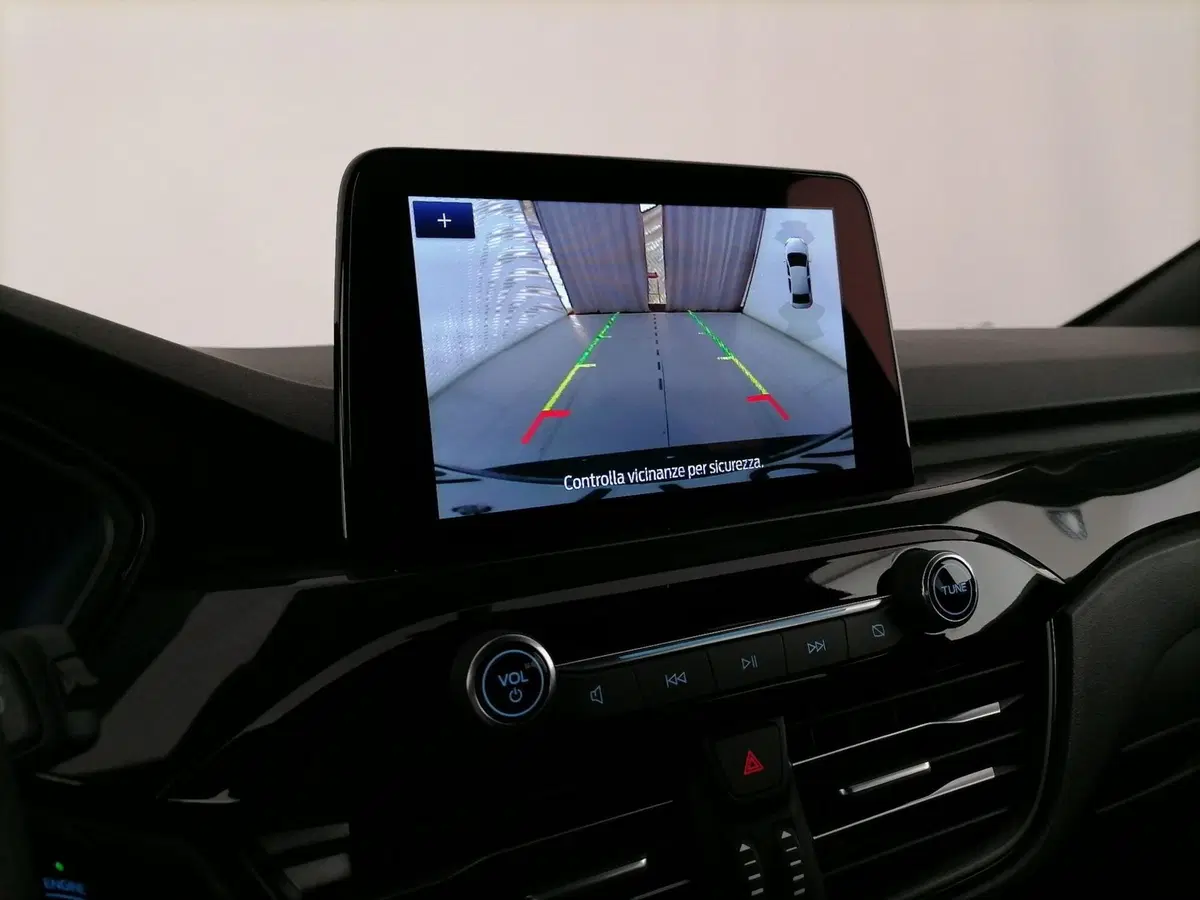 Ford Kuga usata a Roma (16)