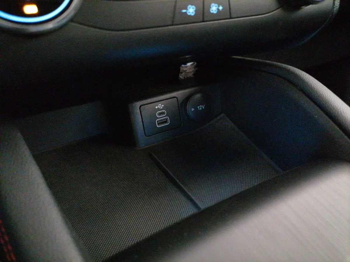 Ford Kuga usata a Roma (19)