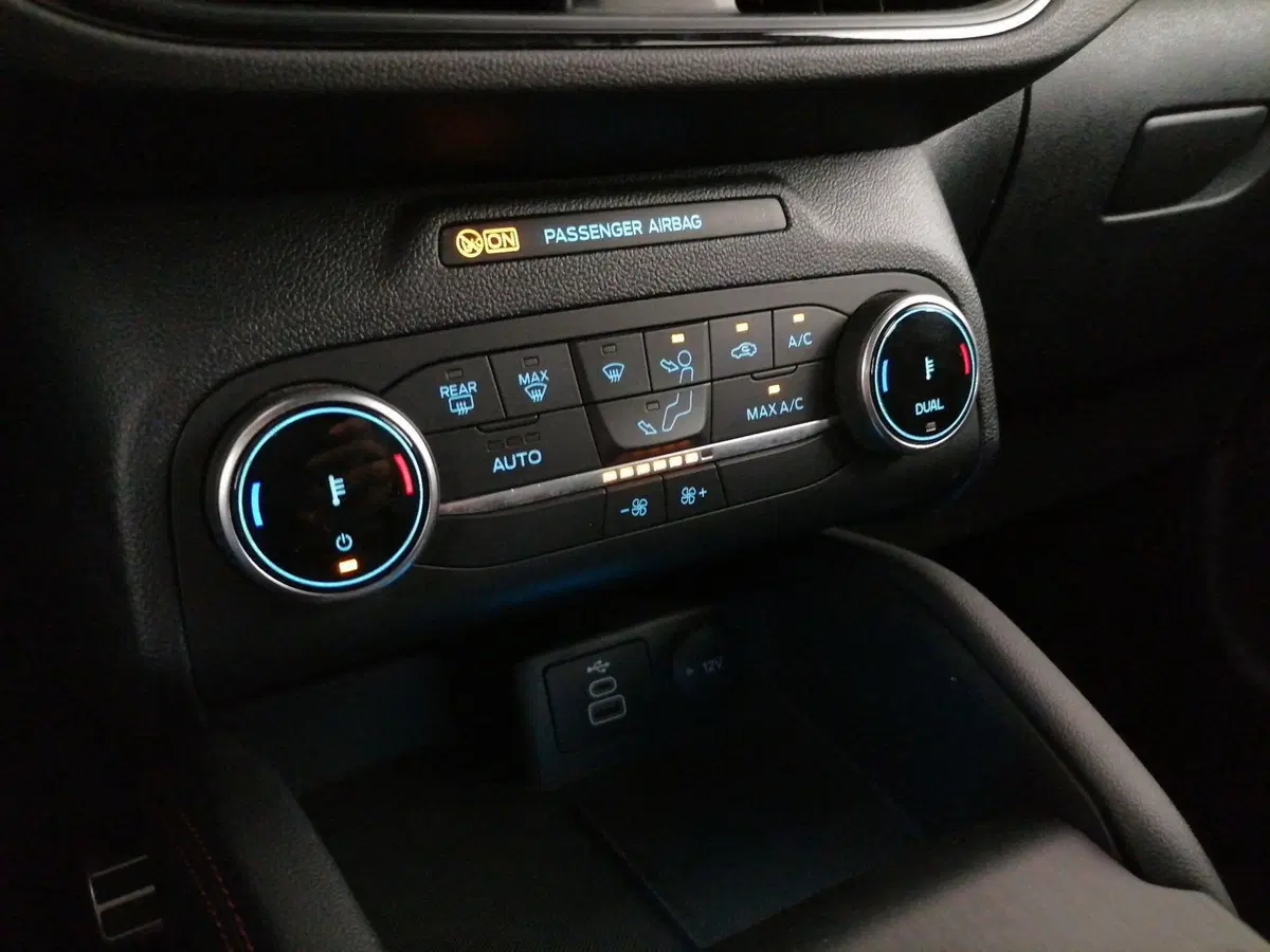 Ford Kuga usata a Roma (15)