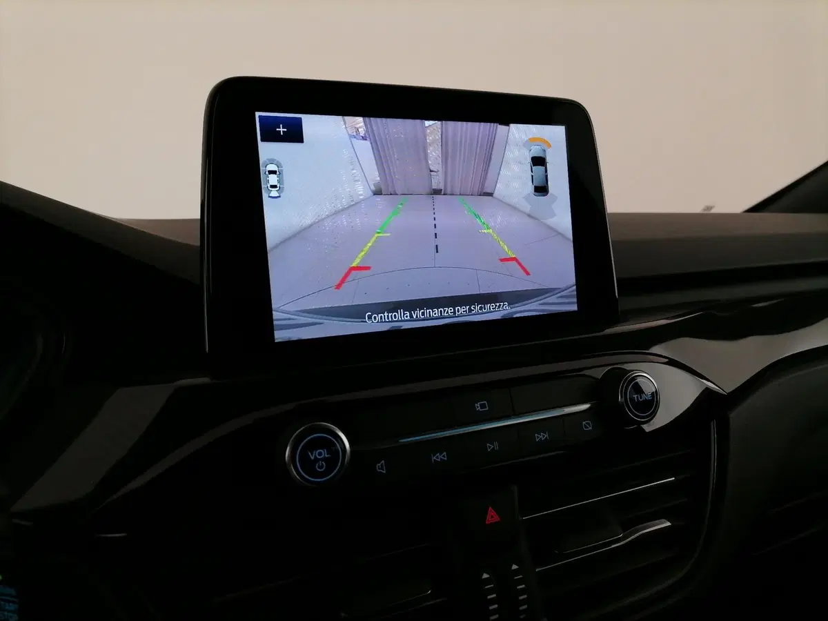Ford Kuga usata a Roma (17)