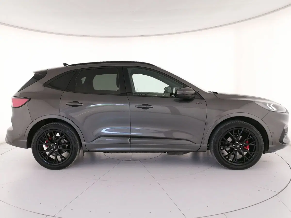 Ford Kuga usata a Roma (3)