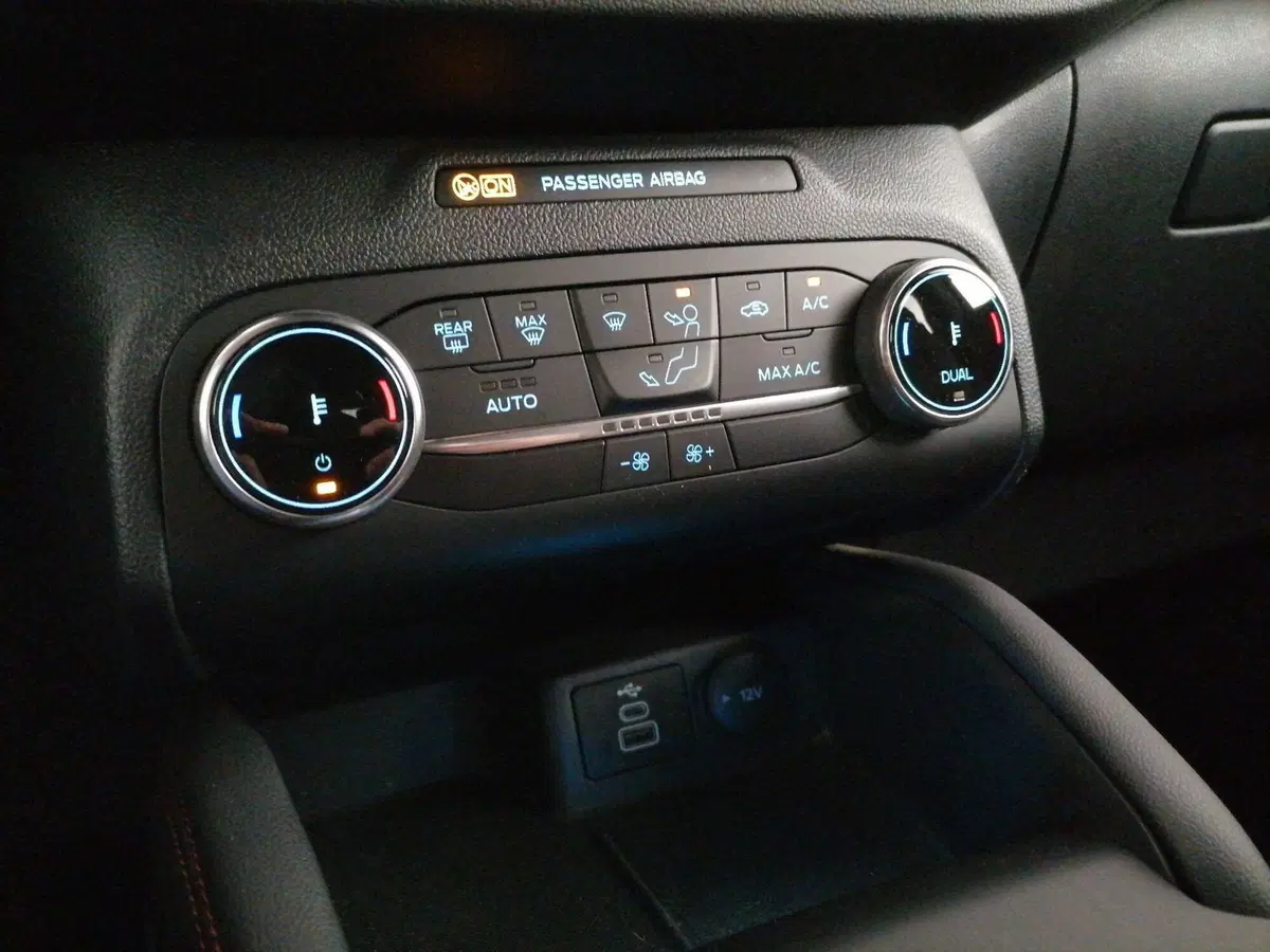Ford Kuga usata a Roma (15)