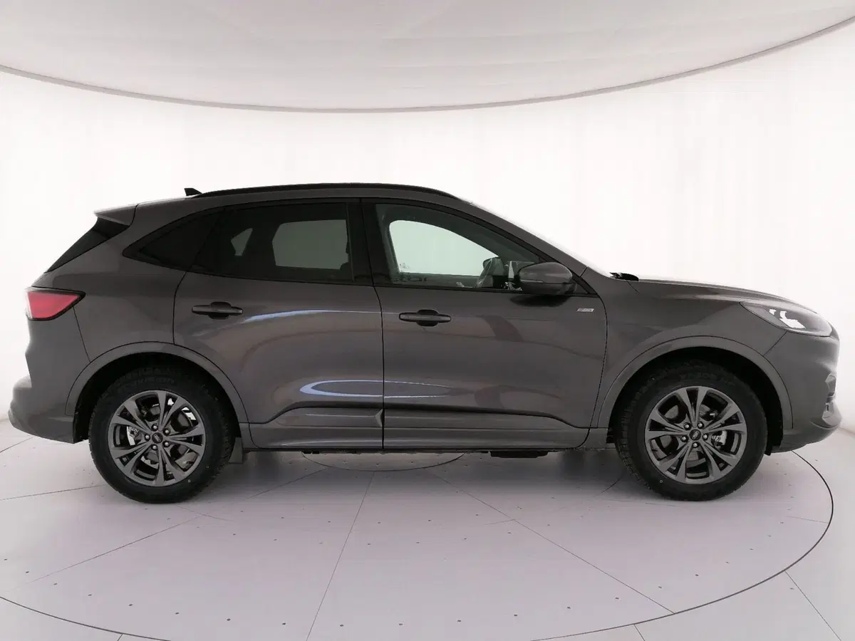 Ford Kuga usata a Roma (3)
