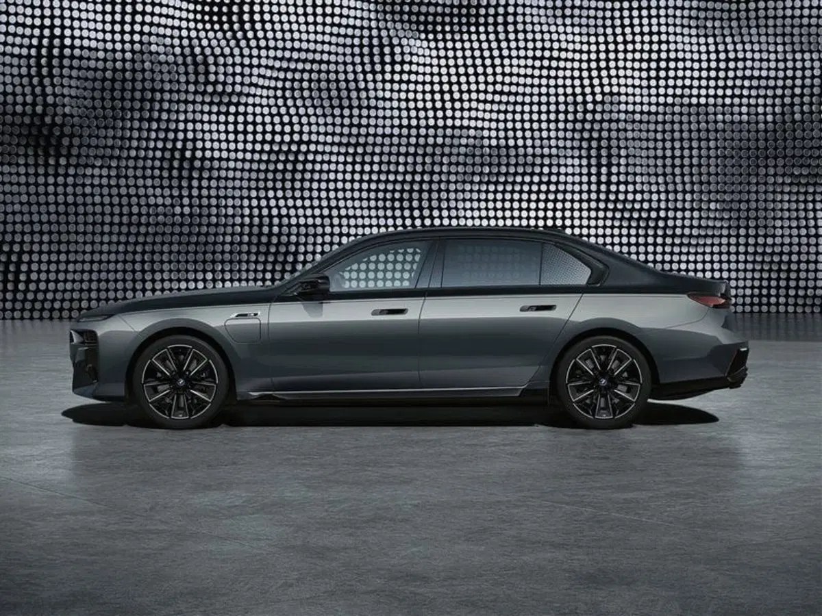 BMW Serie 7 nuova a Torino (2)