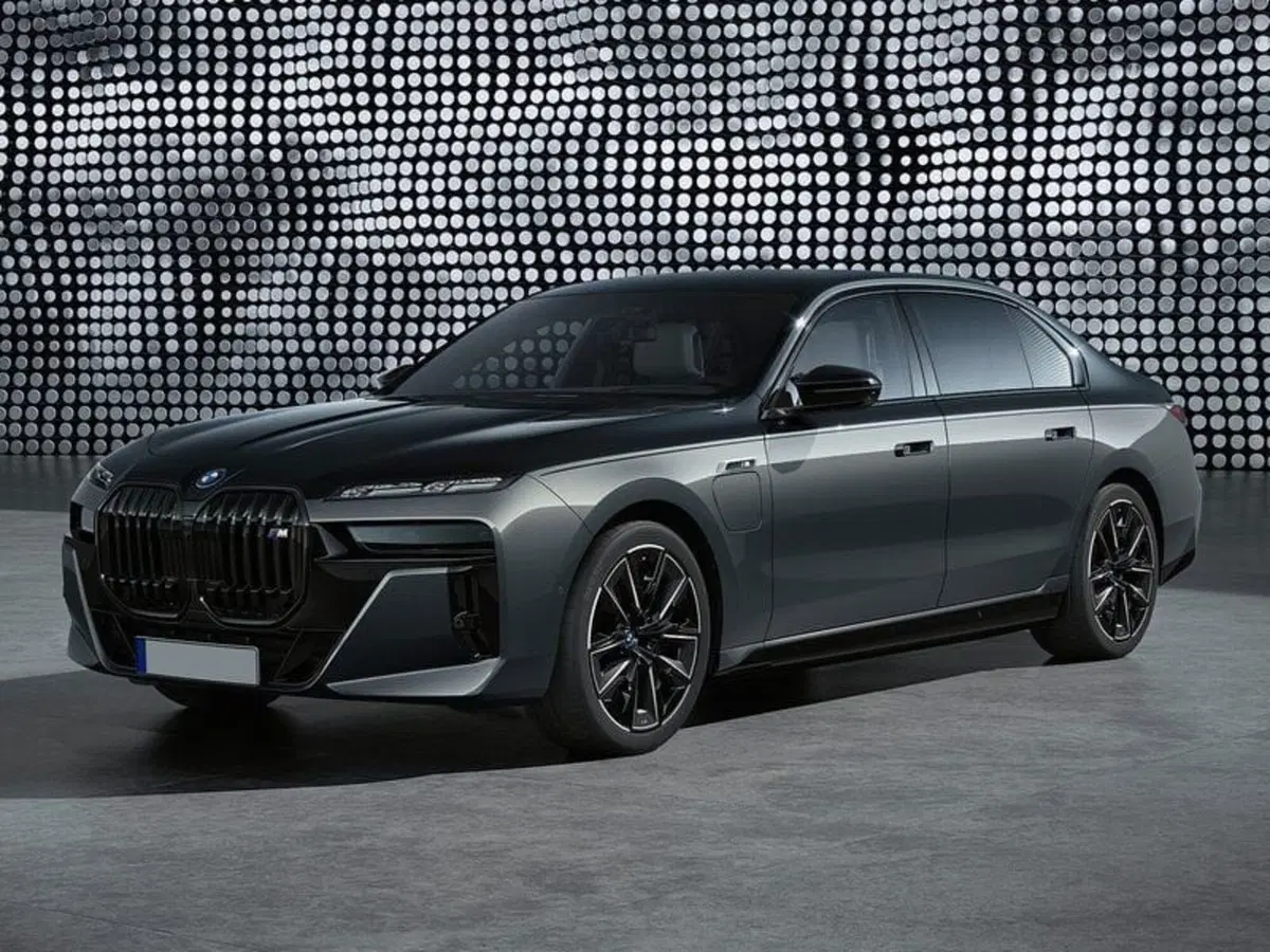 BMW Serie 7 nuova a Torino (4)