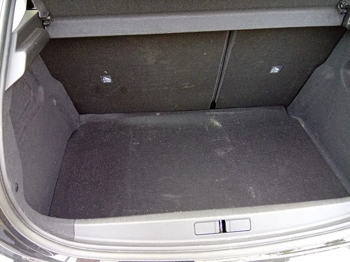 Opel Corsa nuova a Catania (11)
