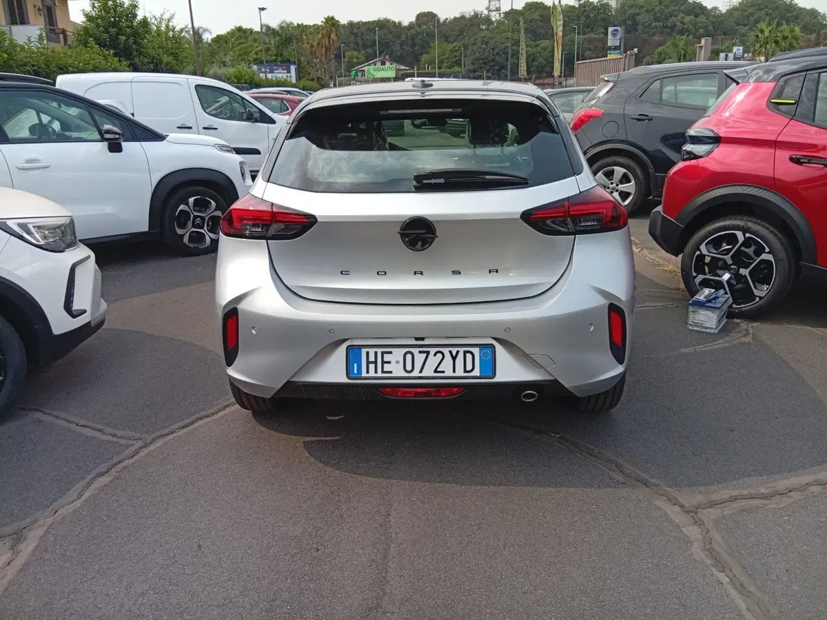 Opel Corsa nuova a Catania (3)