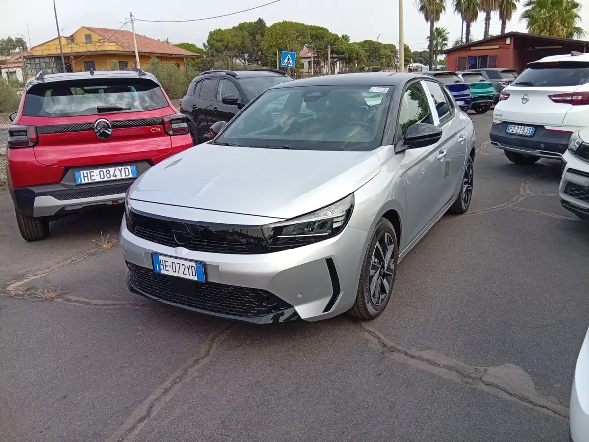 Opel Corsa nuova a Catania (6)