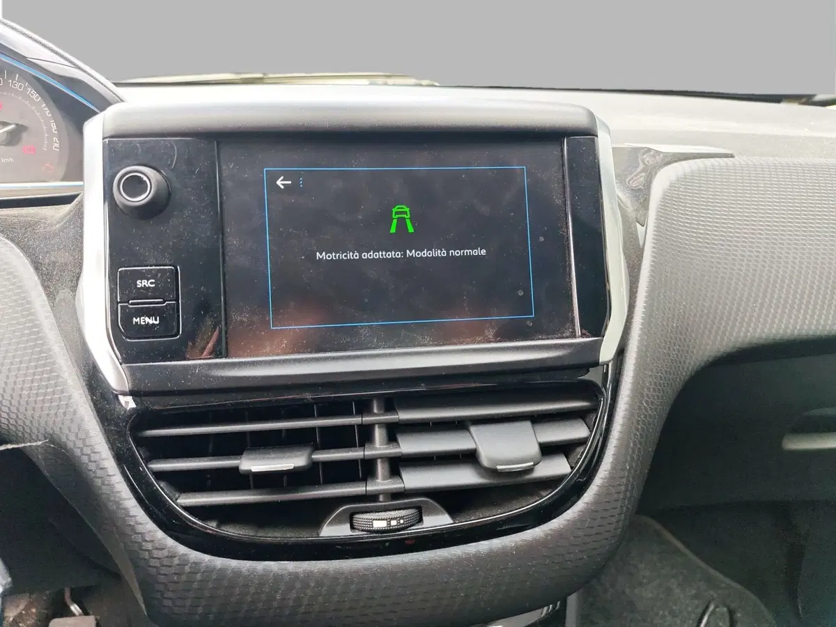 Peugeot 2008 usata a Monza e Brianza (10)