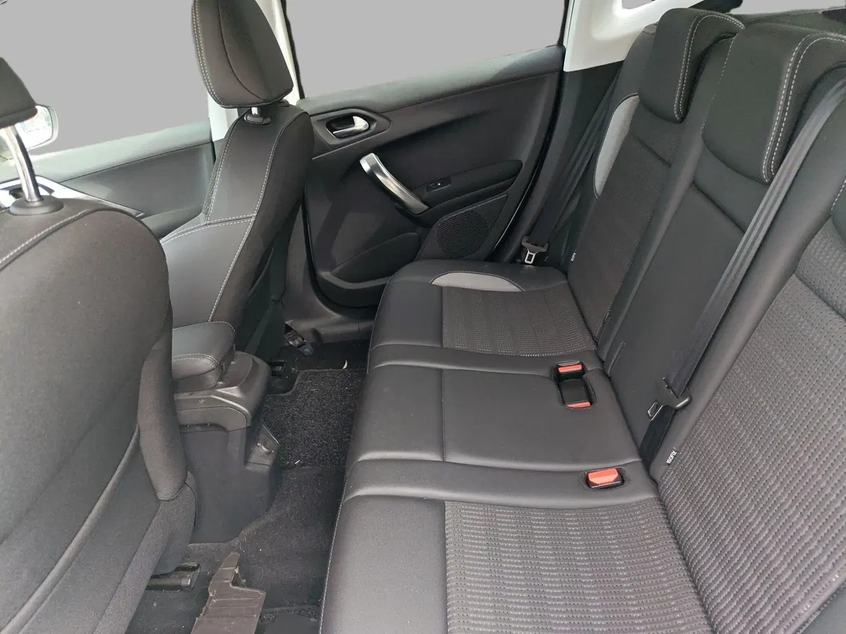 Peugeot 2008 usata a Monza e Brianza (14)