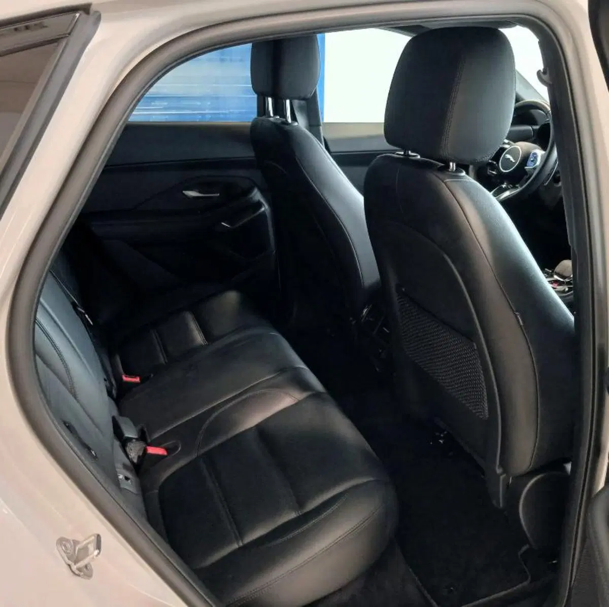 Jaguar E-Pace usata a Venezia (12)