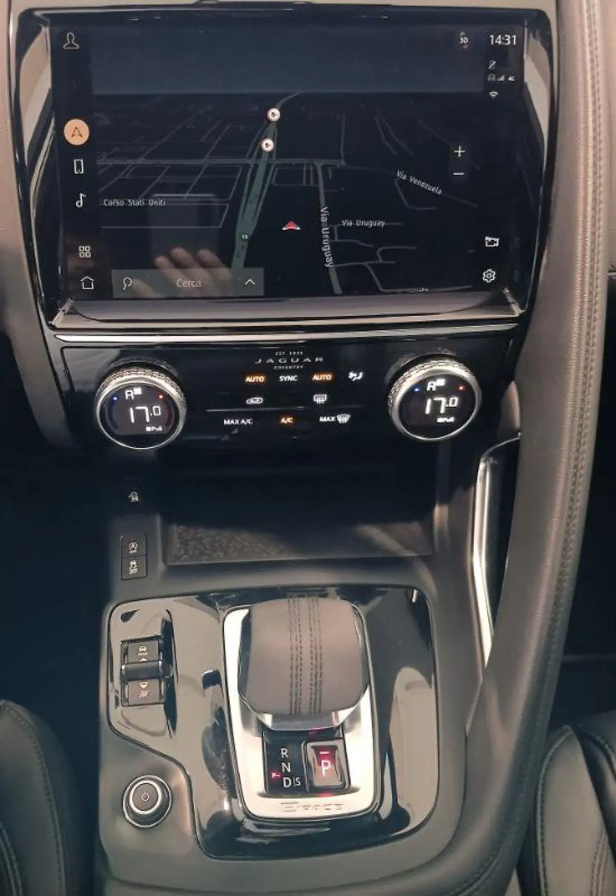 Jaguar E-Pace usata a Venezia (17)