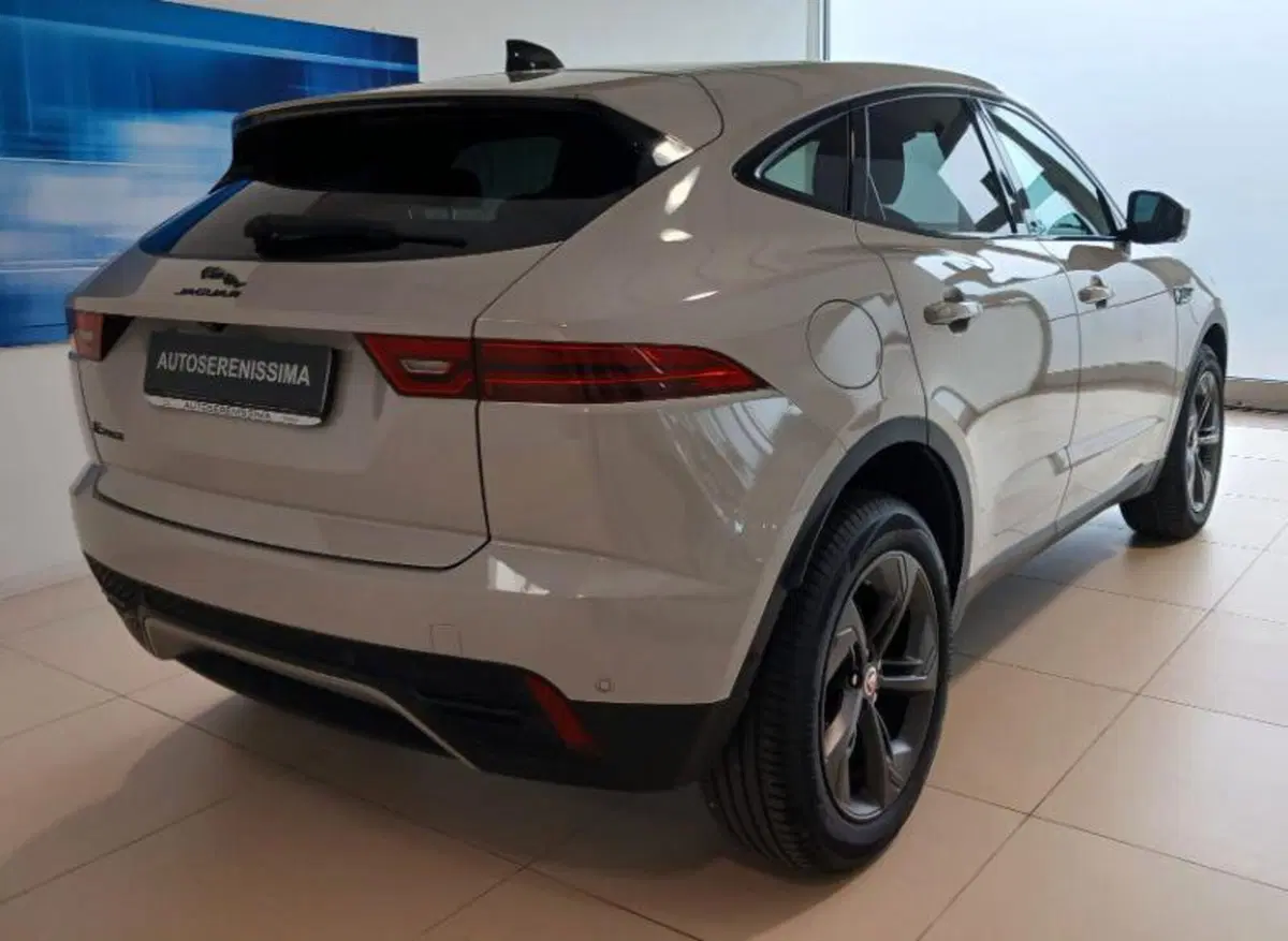 Jaguar E-Pace usata a Venezia (4)