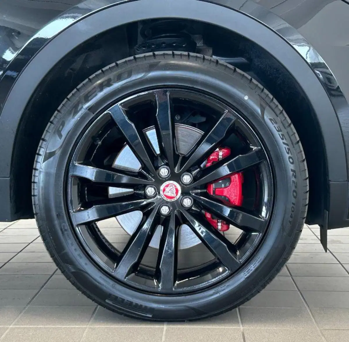 Jaguar E-Pace usata a Venezia (8)