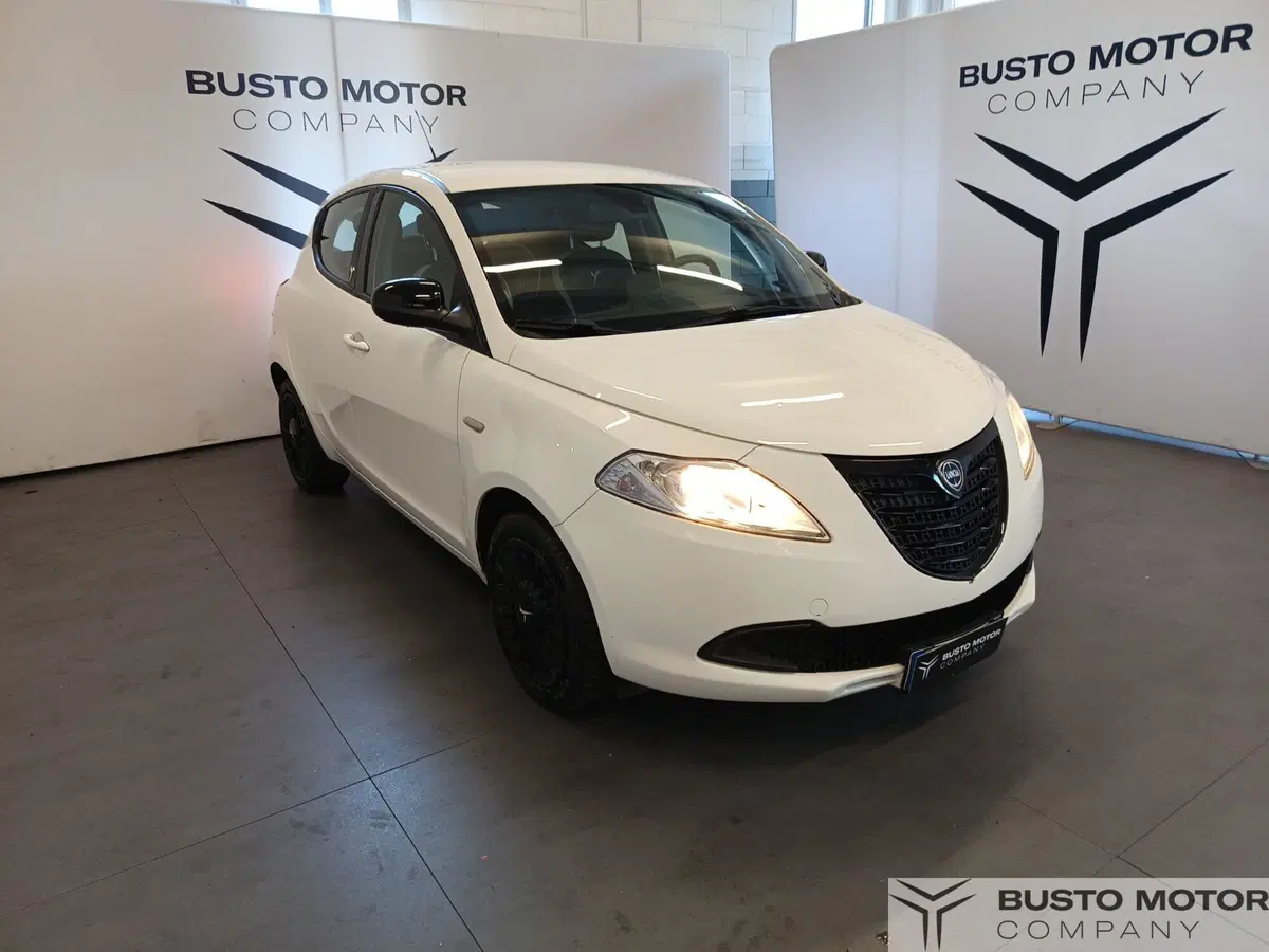 Lancia Ypsilon usata a Varese