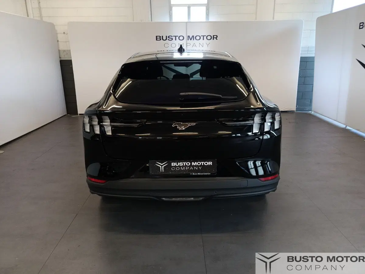 Ford Mustang Mach-E usata a Varese (5)
