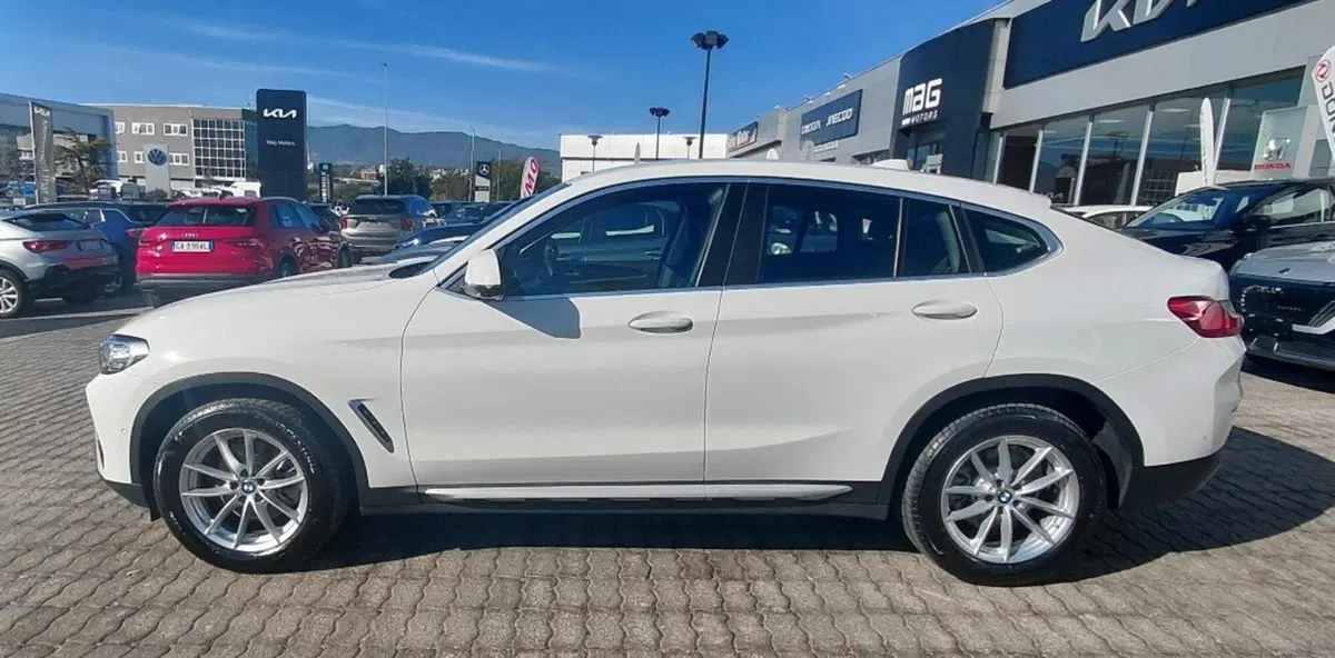 BMW X4 usata a Cosenza (8)