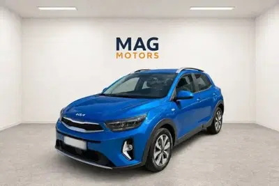 Kia Stonic 1.0 t-gdi mhev Urban 100cv mt del 2023 usata a Rende