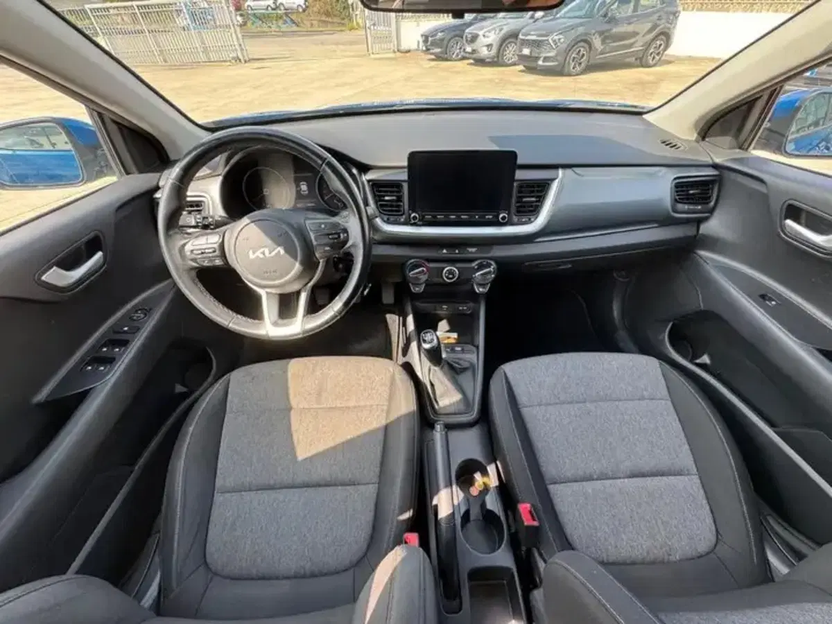Kia Stonic usata a Cosenza (7)
