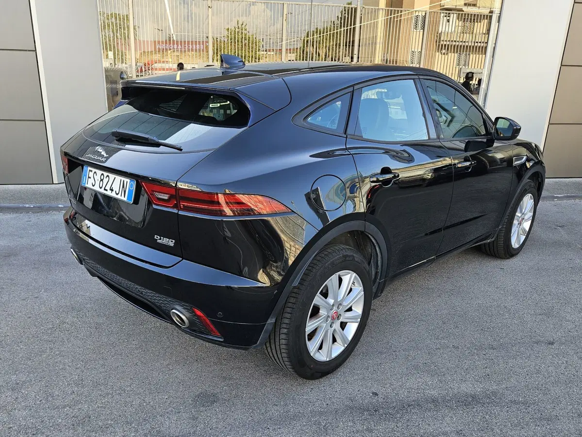 Jaguar E-Pace usata a Napoli (2)