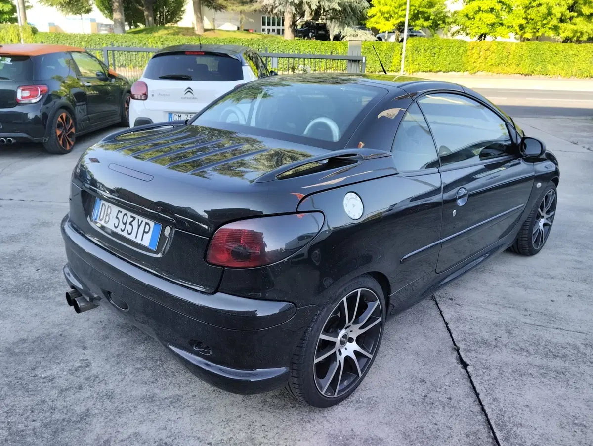 Peugeot 206 Cabrio usata a Asti (4)
