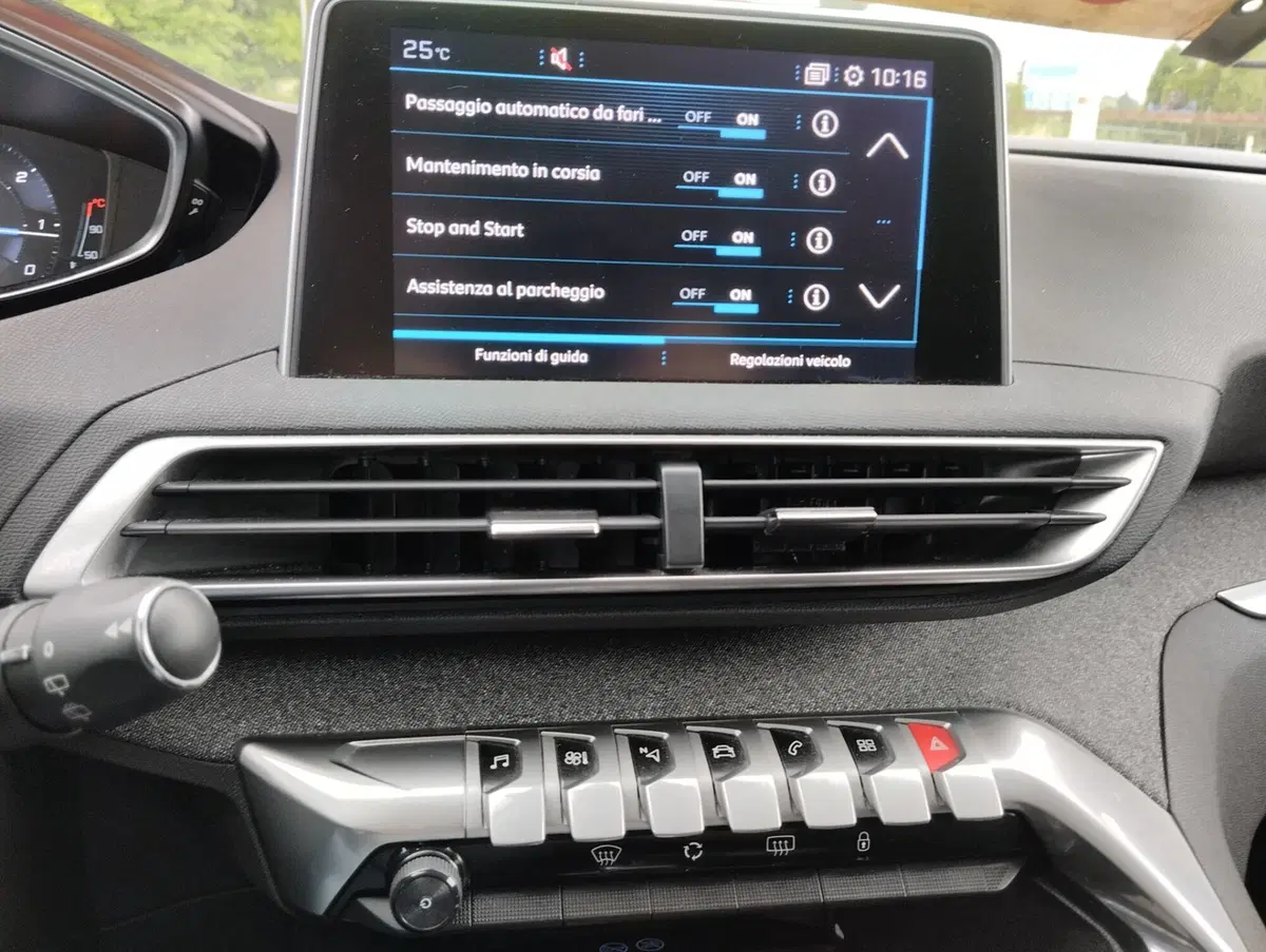 Peugeot 3008 usata a Asti (12)