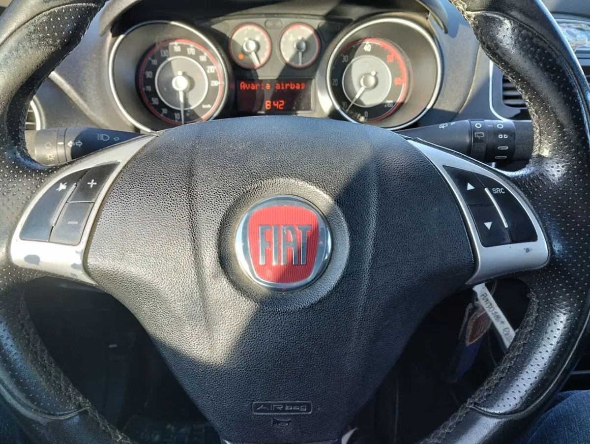 Fiat Punto usata a Asti (6)