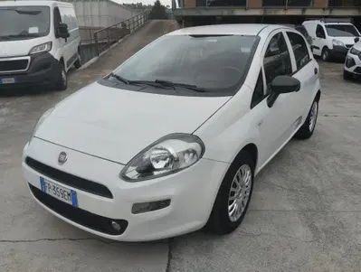 Fiat Punto 1.3 MJT II S&amp;S 95 CV 3 porte Street del 2018 usata a Canelli