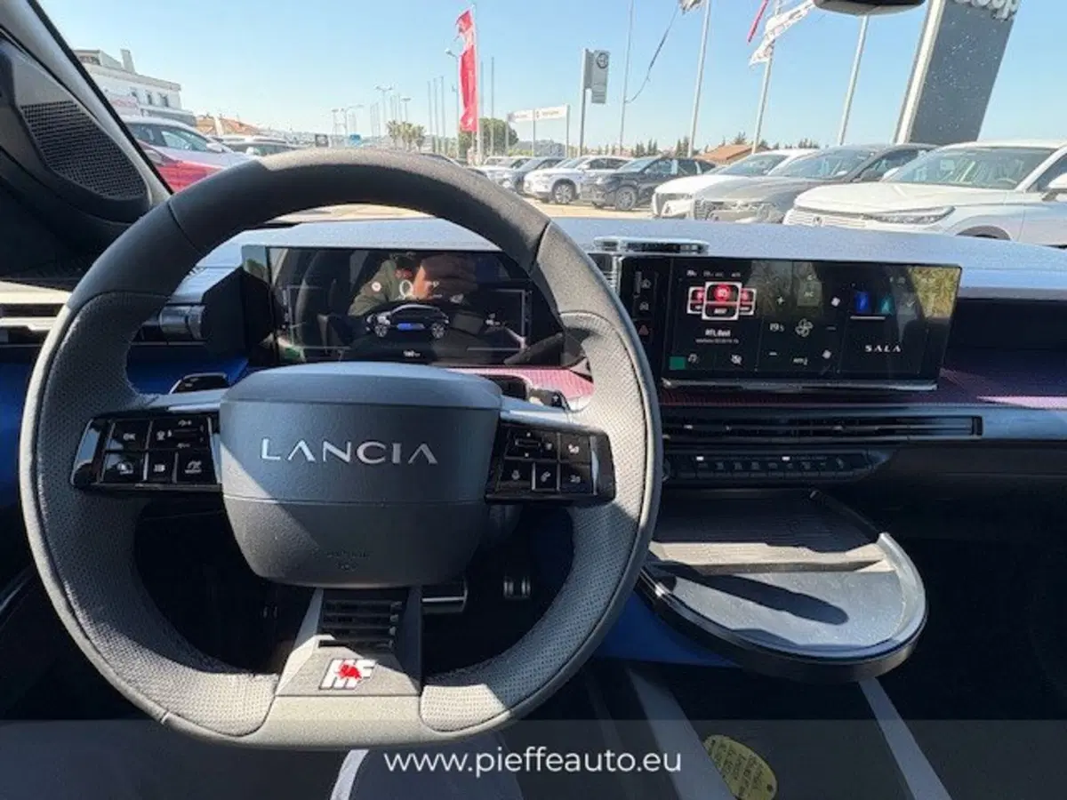Lancia Ypsilon nuova a Teramo (13)