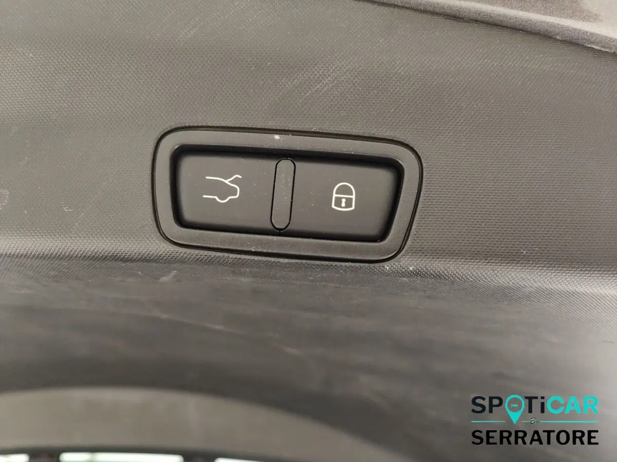 Alfa Romeo Stelvio usata a Como (17)