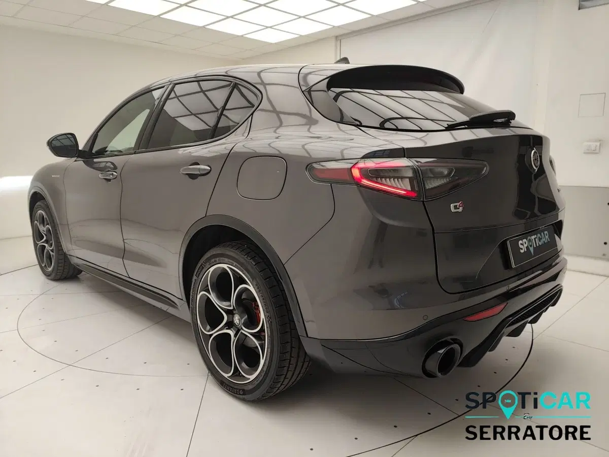 Alfa Romeo Stelvio usata a Como (4)