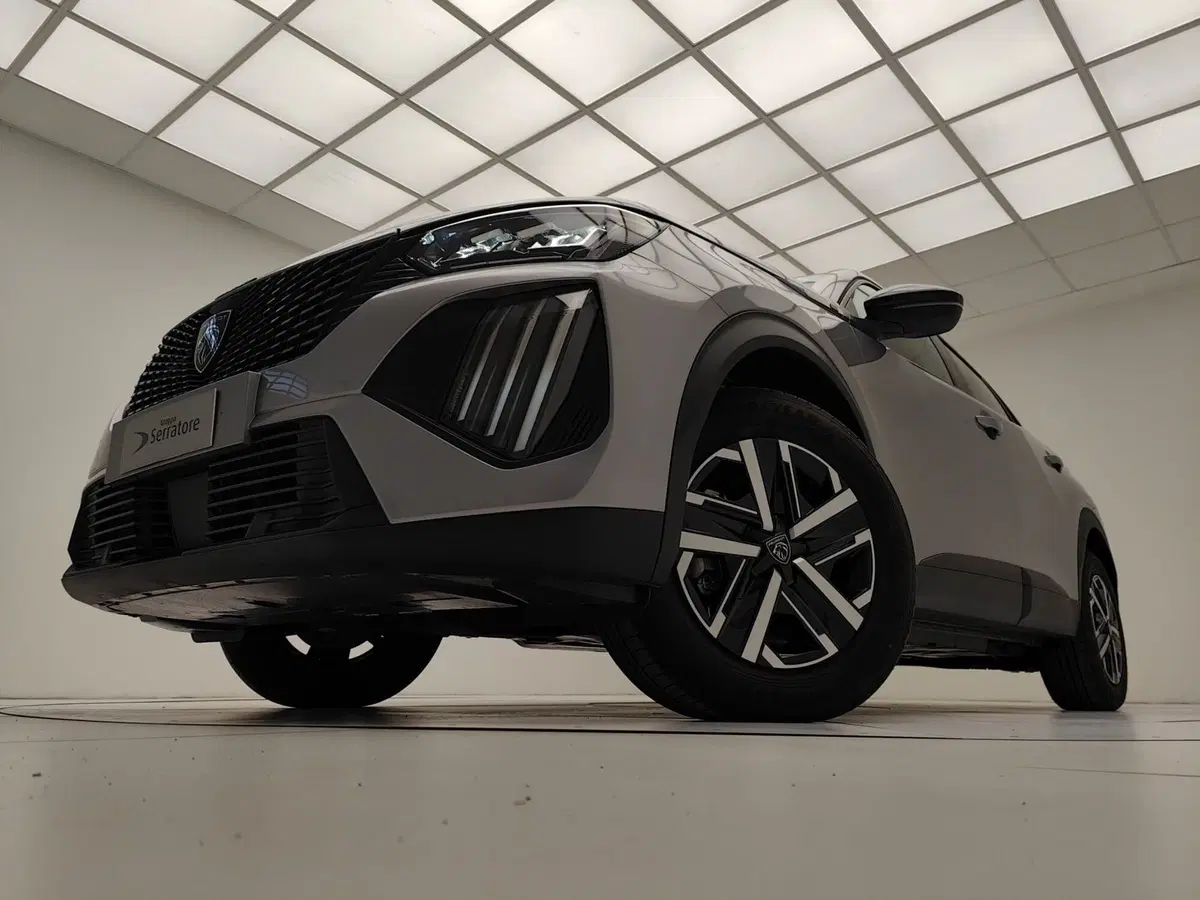 Peugeot 2008 nuova a Como (13)