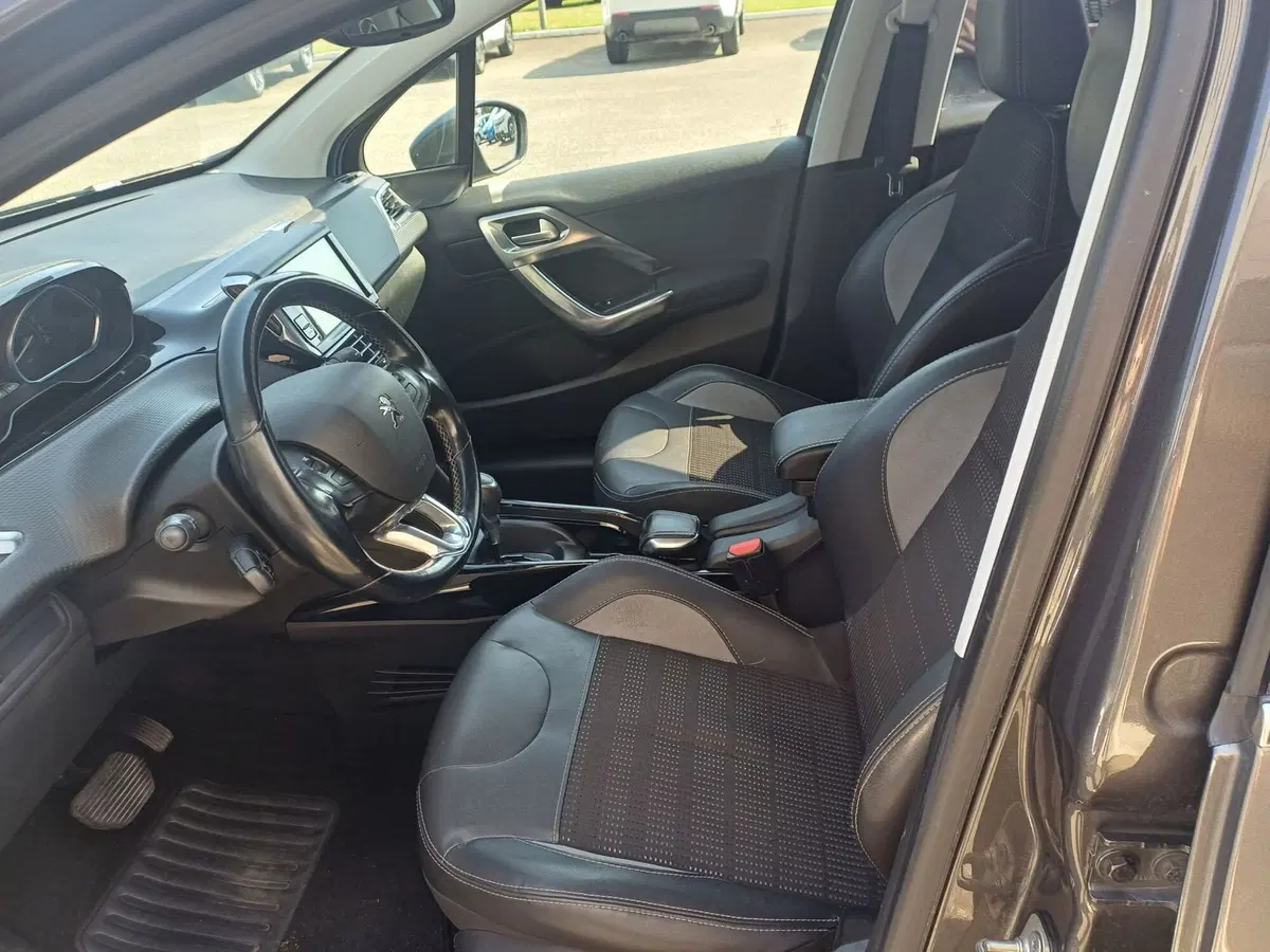 Peugeot 2008 usata a Alessandria (8)