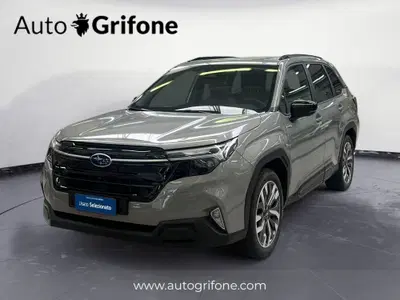Subaru Forester 2.0i e-boxer Premium lineartronic nuova a Modena