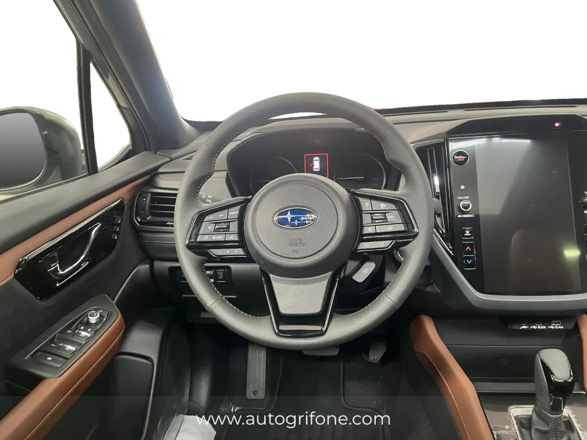 Subaru Forester nuova a Modena (12)