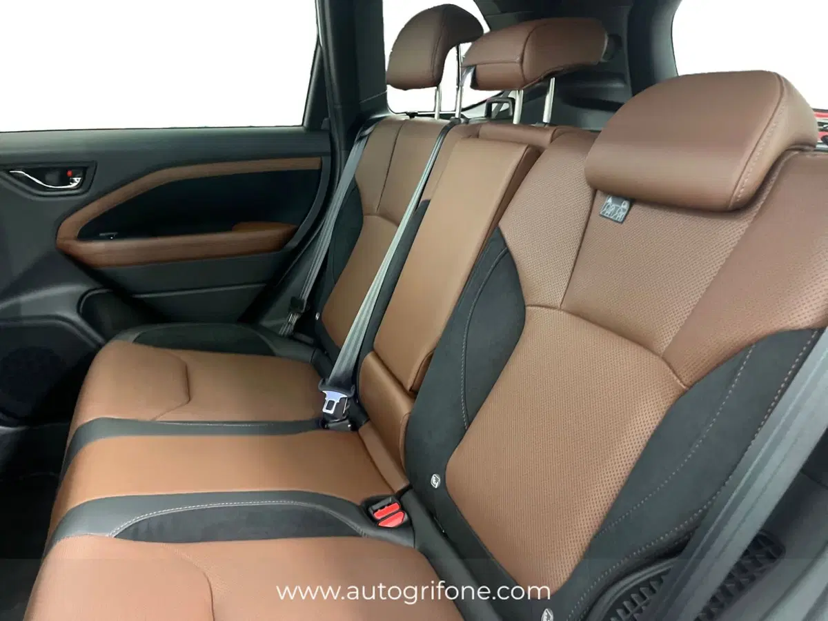 Subaru Forester nuova a Modena (13)